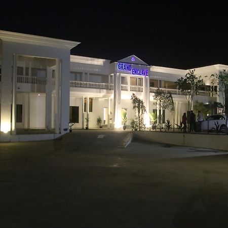 Hotel Grand Enclave Lahore Exteriér fotografie