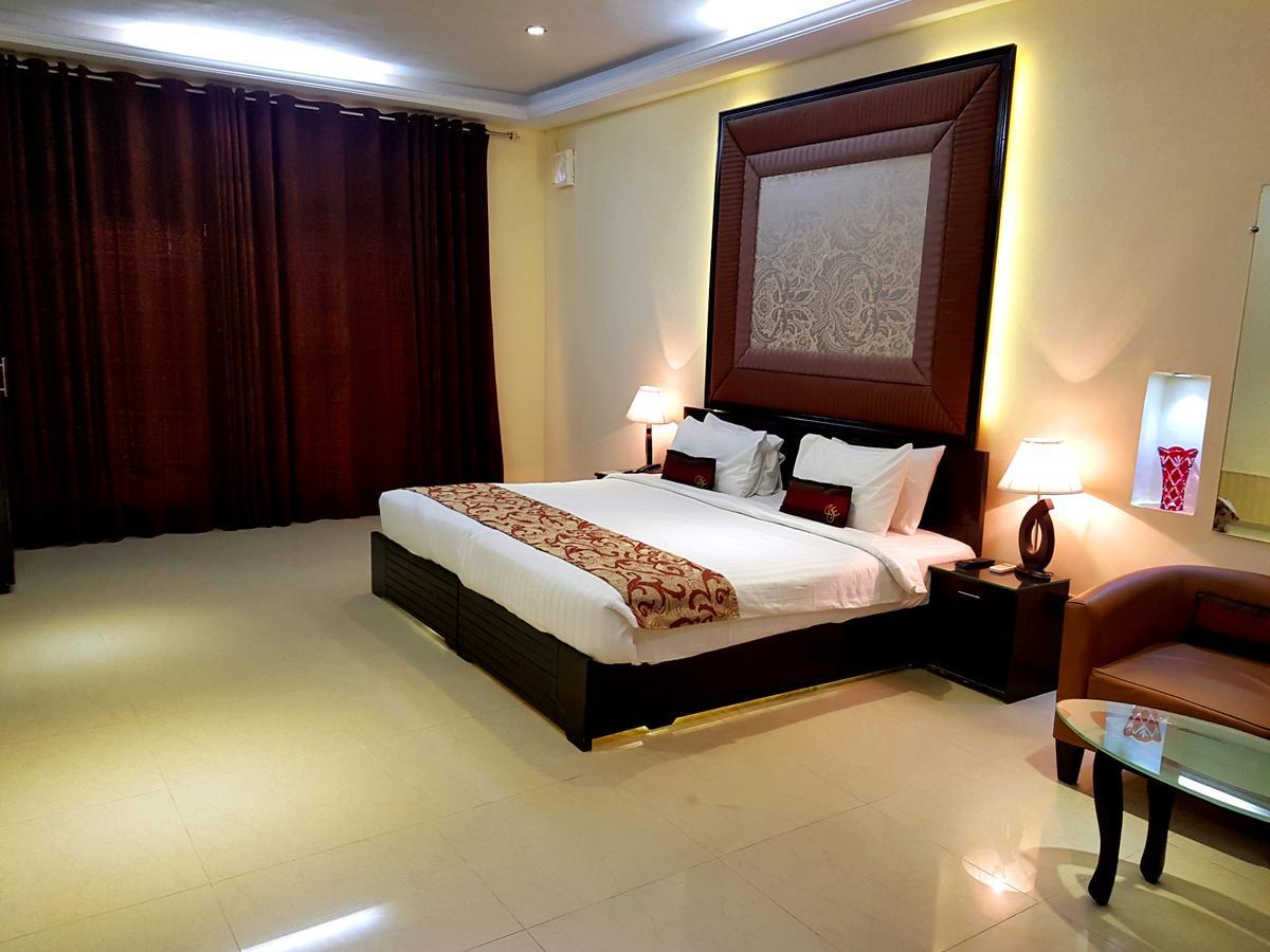 Hotel Grand Enclave Lahore Exteriér fotografie