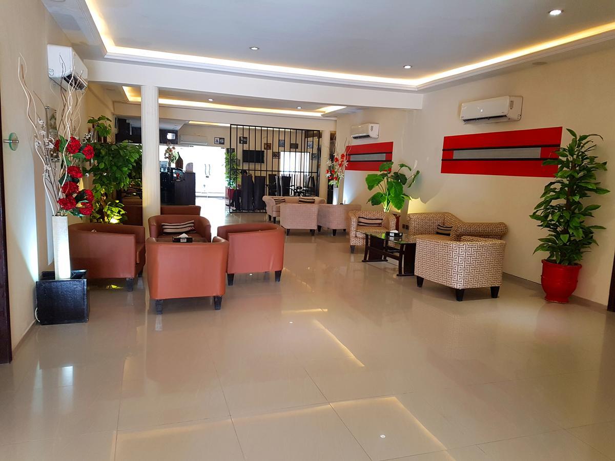 Hotel Grand Enclave Lahore Exteriér fotografie